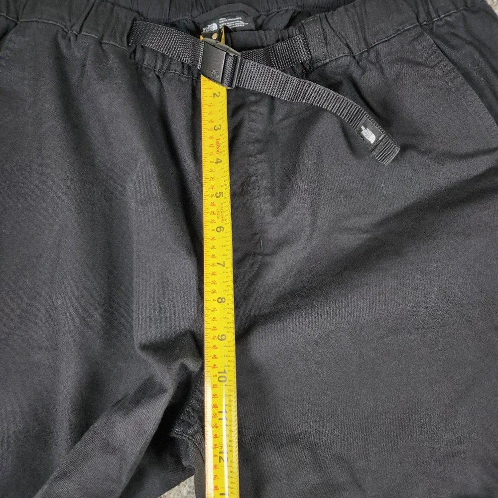 The North Face Belted Pants Mens Medium Black Straight Leg Stretch NWOT